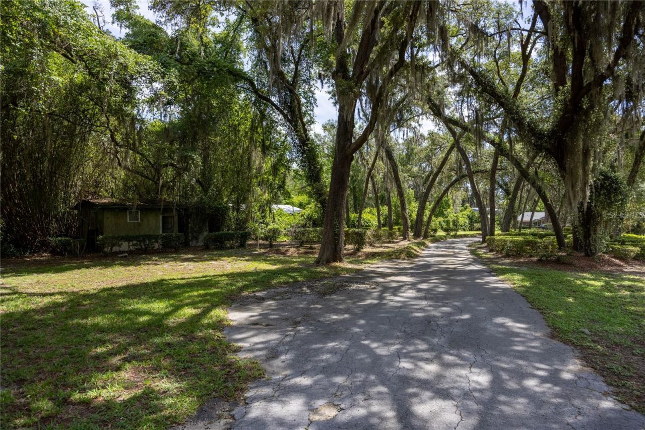3933 SE State Road 21, Keystone Heights, FL 32656 Photo