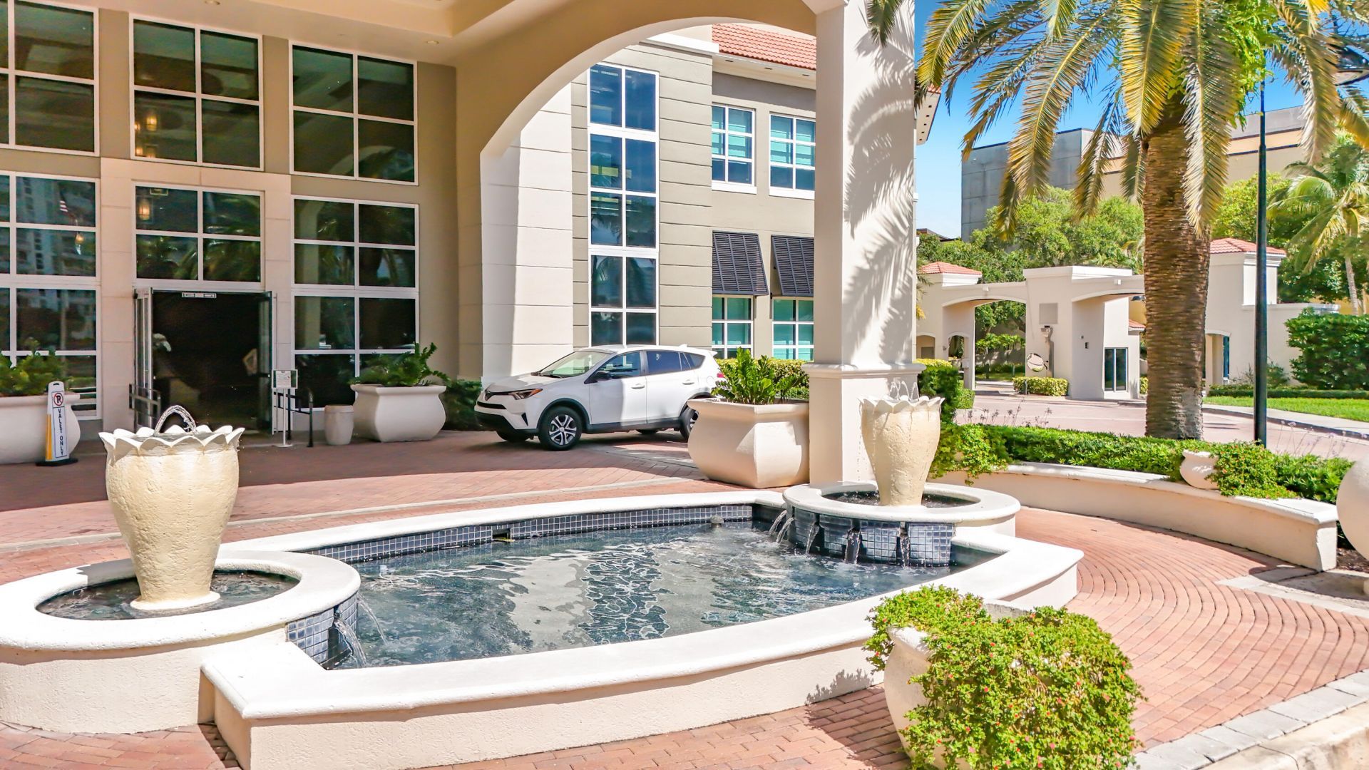 610 W Las Olas Boulevard, Unit 1819n, Fort Lauderdale, FL 33312 Photo