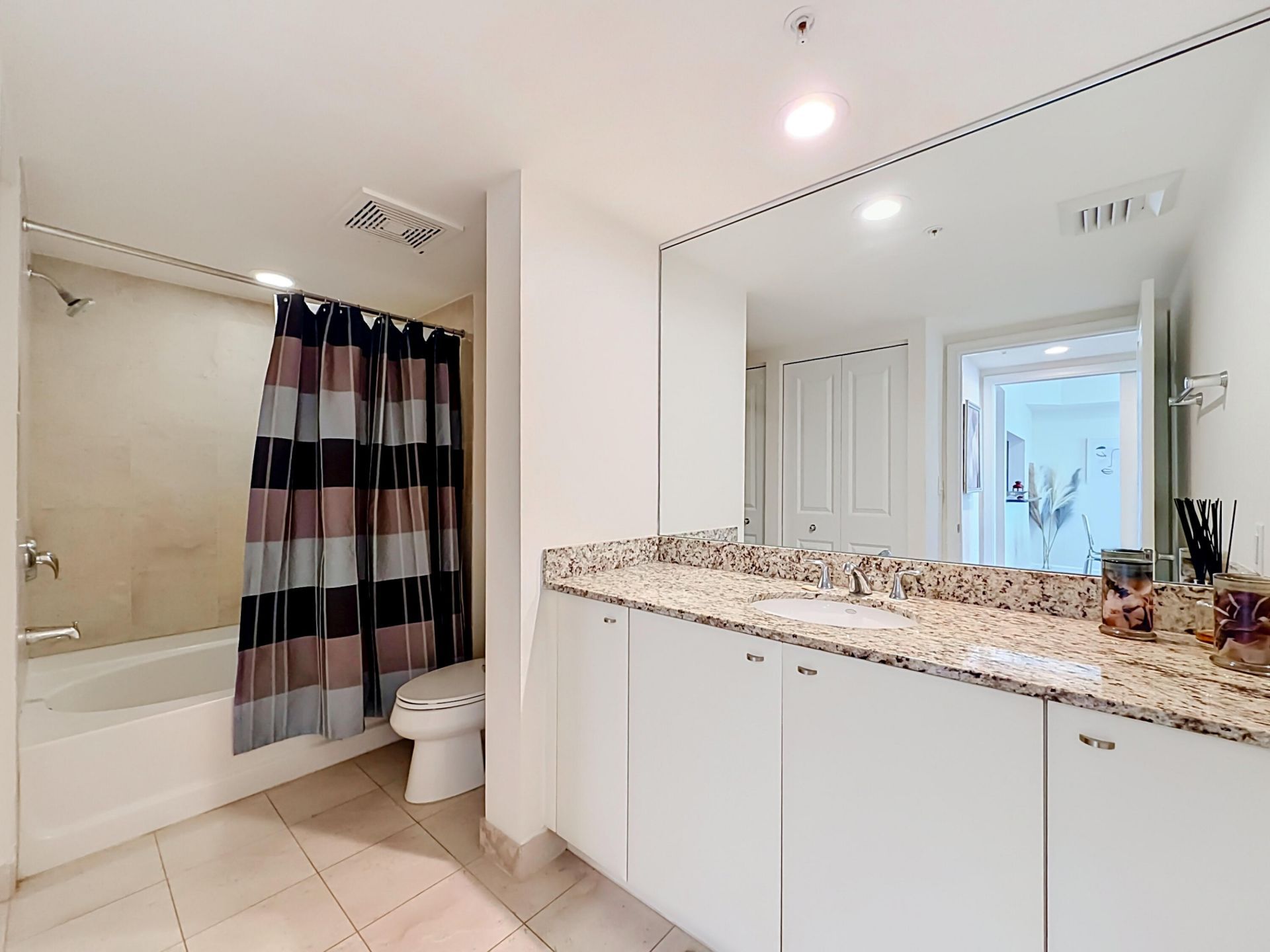 610 W Las Olas Boulevard, Unit 1819n, Fort Lauderdale, FL 33312 Photo