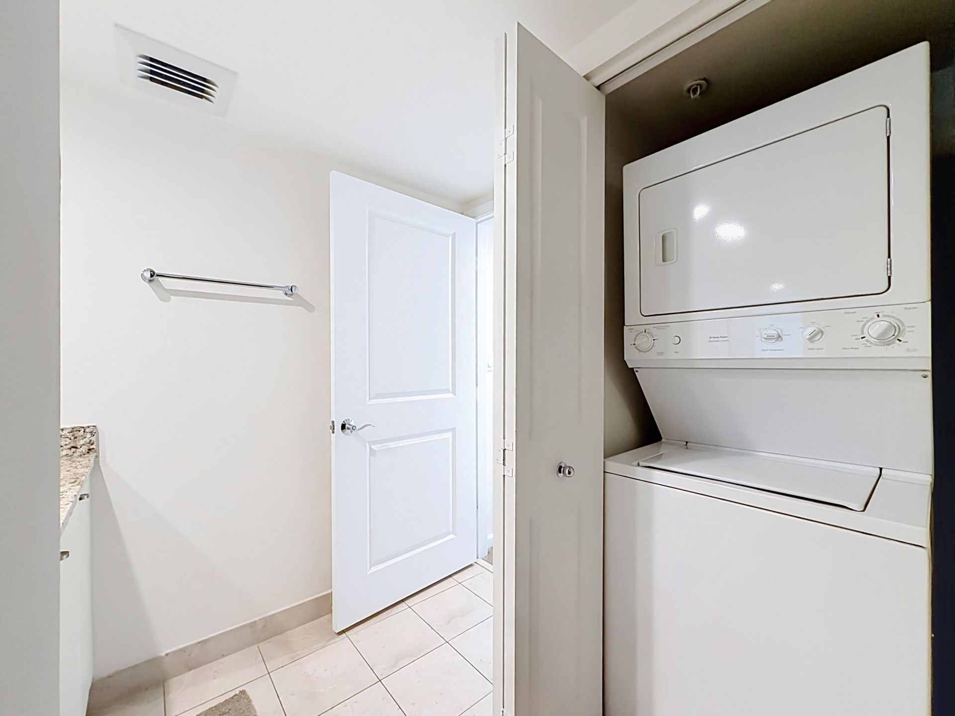 610 W Las Olas Boulevard, Unit 1819n, Fort Lauderdale, FL 33312 Photo