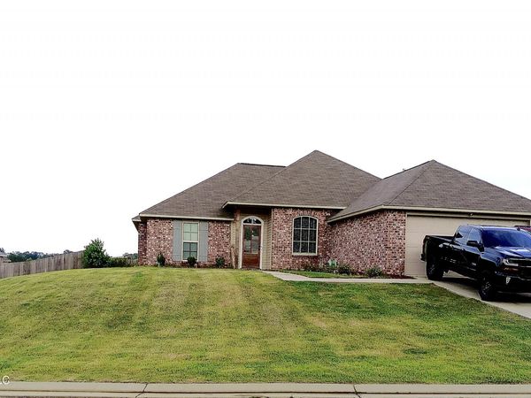 552 Fairway Avenue, Byram, MS 39272