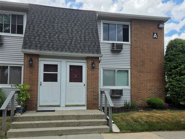 2740 South Road, Unit A2, Poughkeepsie, NY 12601