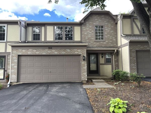 1404 W Sapphire Drive , Unit 1404, Hoffman Estates, IL 60192
