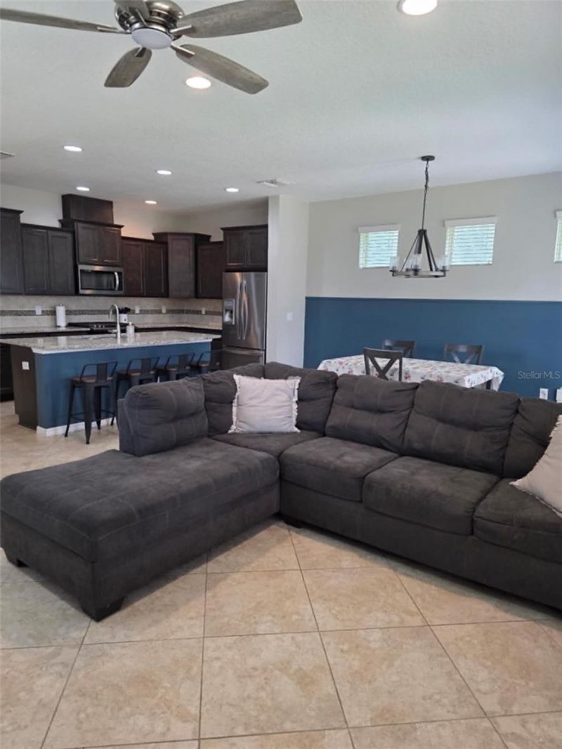 5703 Village Center Drive, Lithia, FL 33547 Photo