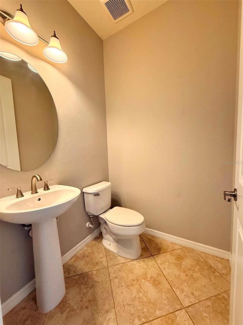 5703 Village Center Drive, Lithia, FL 33547 Photo