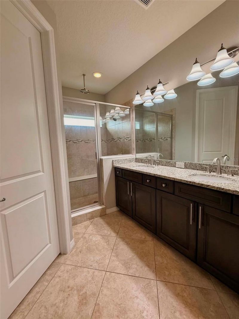 5703 Village Center Drive, Lithia, FL 33547 Photo