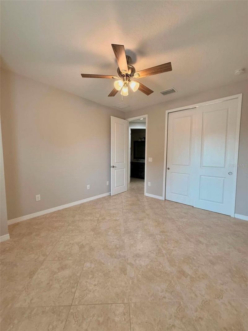 5703 Village Center Drive, Lithia, FL 33547 Photo