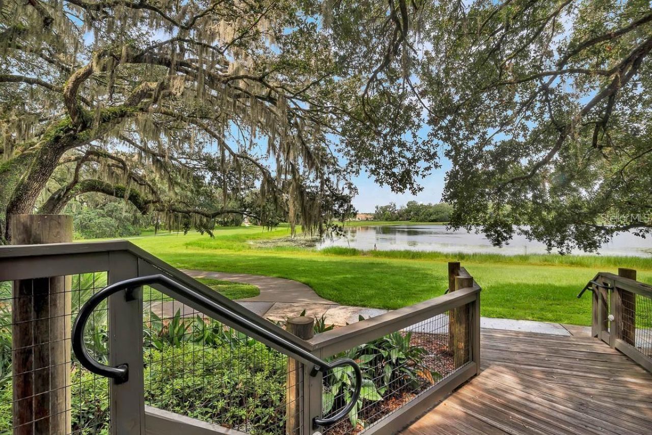 5703 Village Center Drive, Lithia, FL 33547 Photo