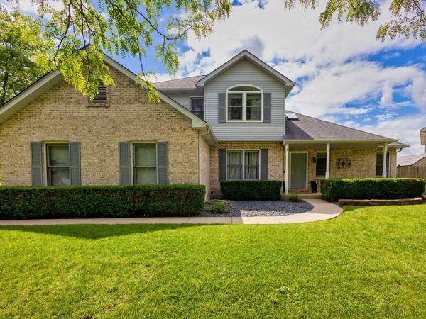 8 Steck Court , Bolingbrook, IL 60440