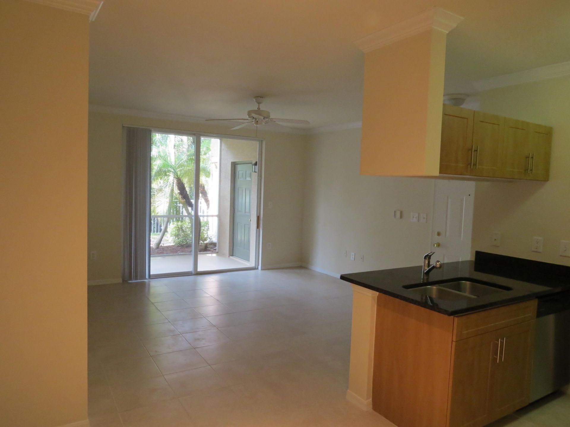 6559 Emerald Dunes Drive, Unit 106, West Palm Beach, FL 33411 Photo