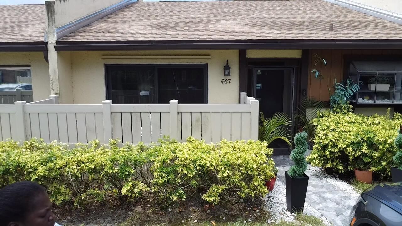 627 Banks Road, Unit 48, Margate, FL 33063 Photo