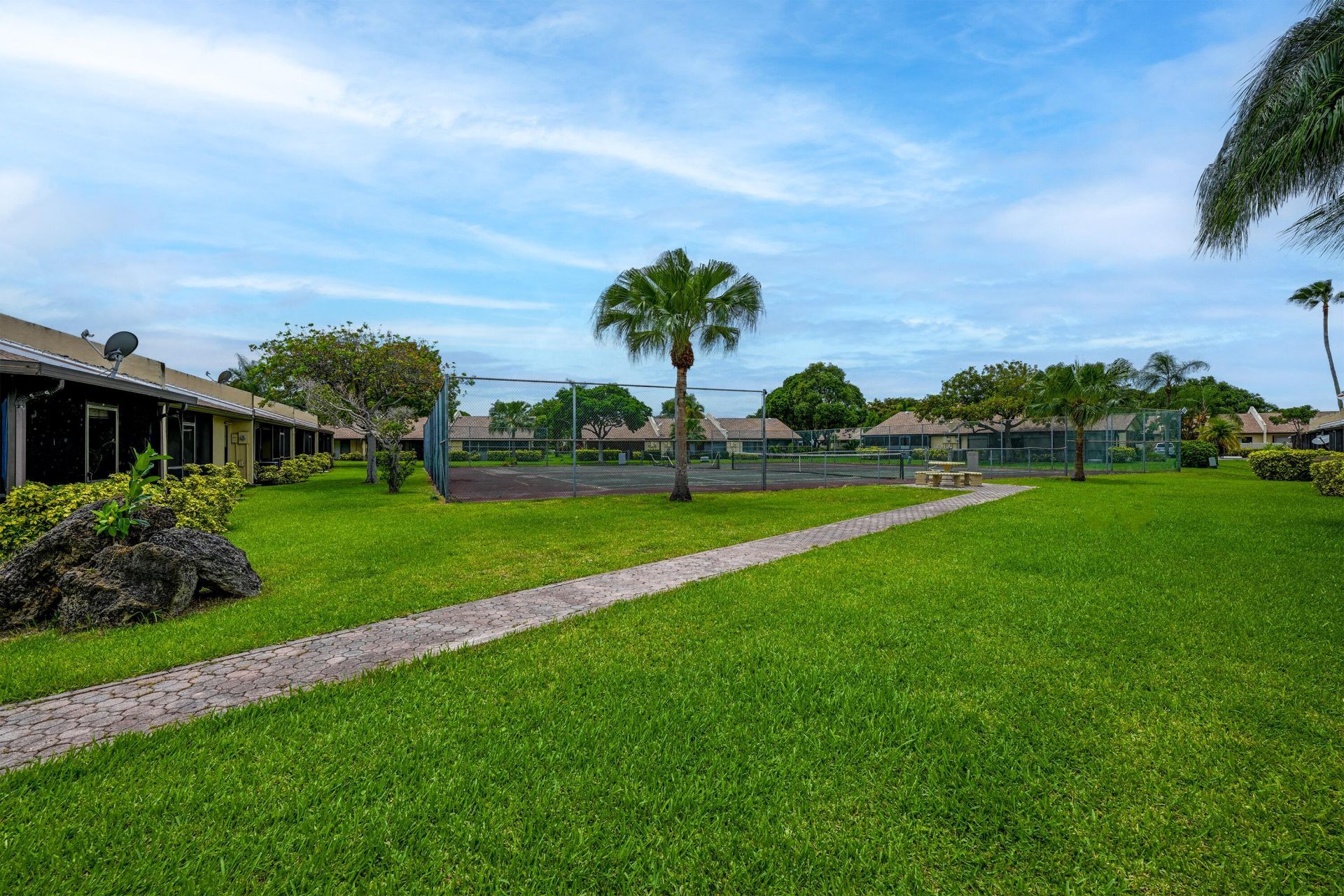 627 Banks Road, Unit 48, Margate, FL 33063 Photo
