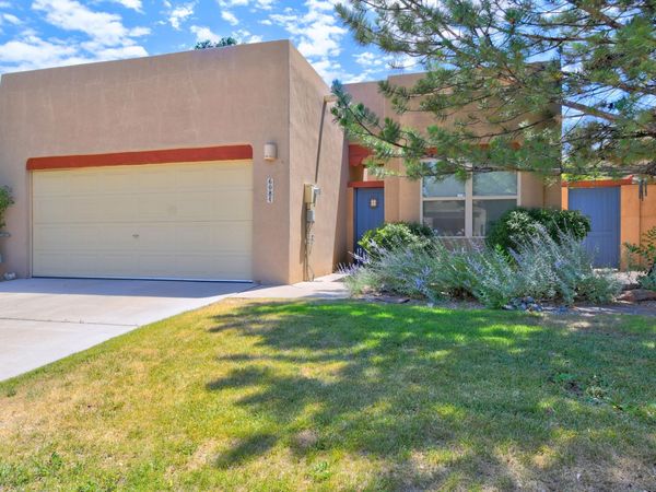 608 Flint Ridge Trail SE, Albuquerque, NM 87123