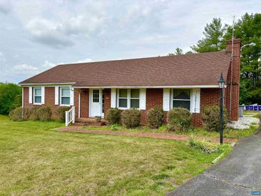 601 LAKE VIEW LN , Lovingston, VA 22949