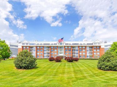 500 CRESTWOOD DR, Unit 1606, Charlottesville, VA 22903