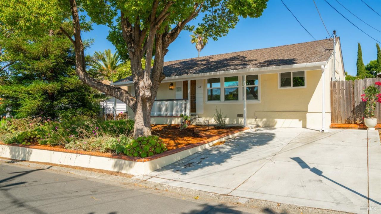 167 El Bonito Way, Benicia, CA 94510 Main Photo