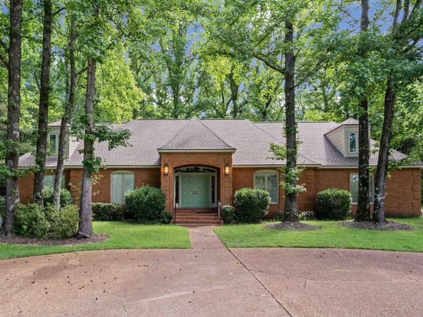 300 N COUNTRY WAY DR, Unincorporated, TN 38018
