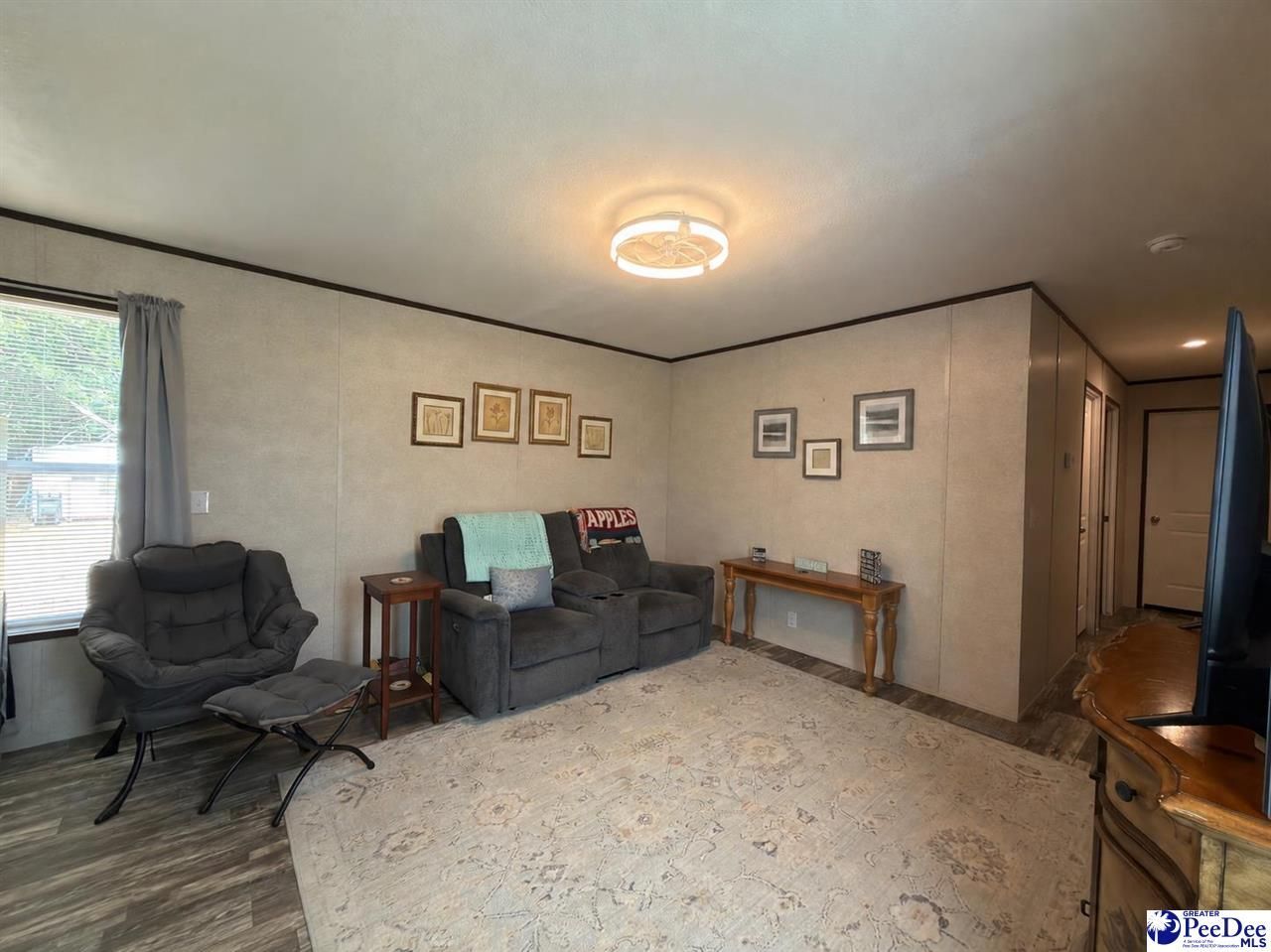 1211 Cooper Ln Photo 2