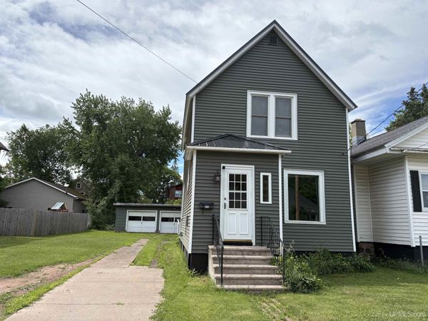 611 Sutherland Street, Ironwood, MI 49938