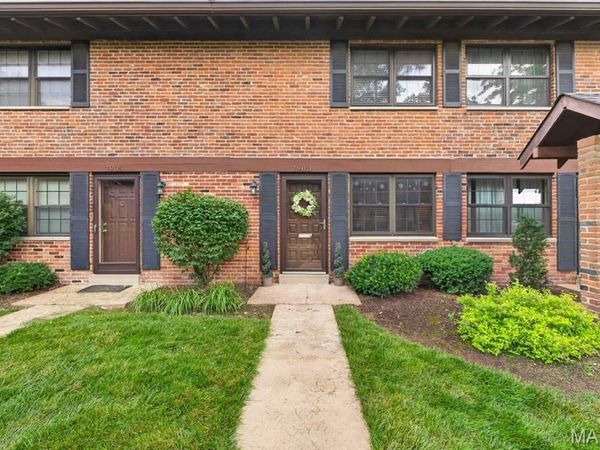7903 Royal Arms Court , Crestwood, MO 63123