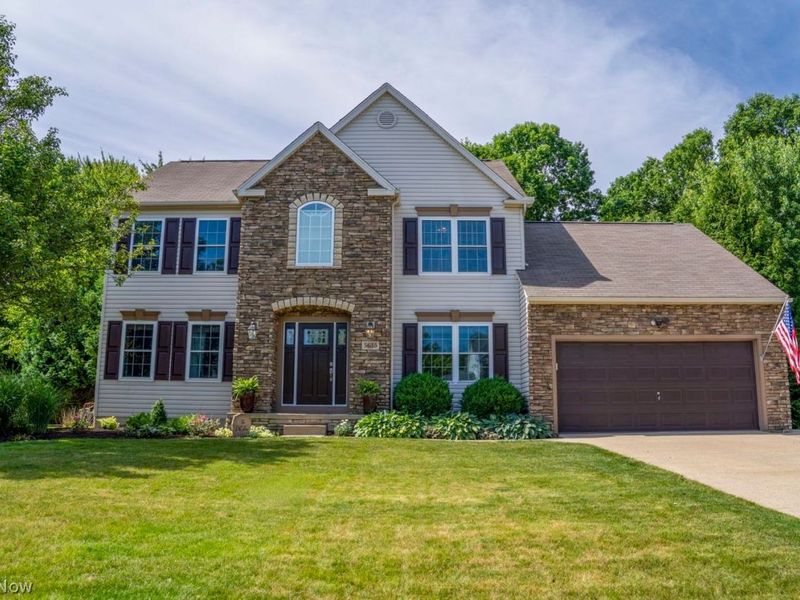5635 Trystin Tree Drive, Medina, OH 44256 Photo 2