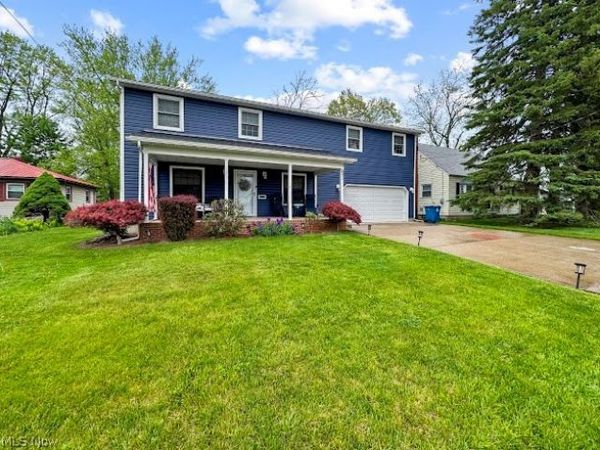 631 Maplewood Avenue, Struthers, OH 44471