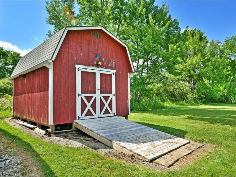 1070 Calla Road E, Poland, OH 44514 Photo 5