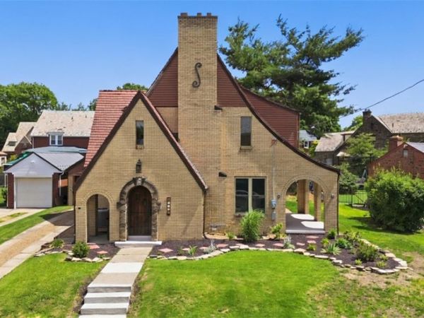 813 Locust Street Ext, New Kensington, PA 15068