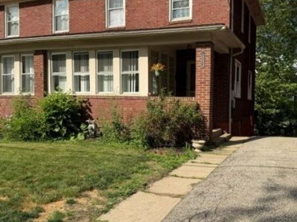 1003 S Trenton, Pittsburgh, PA 15221