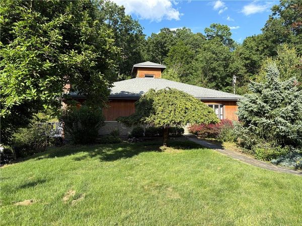 3137 Harts Run Rd , Allison Park, PA 15101