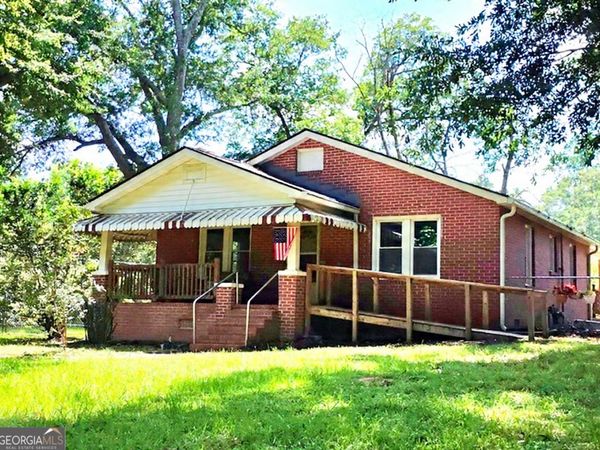 160 Connecticut Ave., Tallapoosa, GA 30176