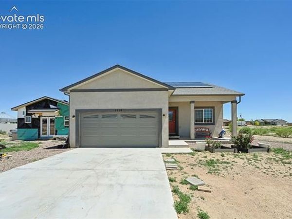 1114 E Laramie Avenue, Pueblo, CO 81007