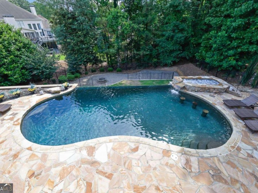 Property Image 32