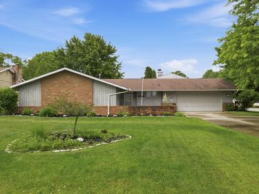2295 Satinwood Dr, Mansfield, OH 44903