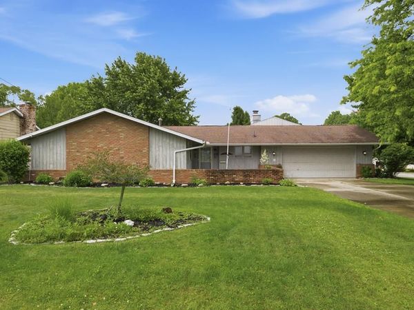 2295 Satinwood Dr, Mansfield, OH 44903