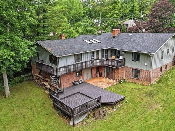 141 Redwood Road, Mansfield, OH 44907