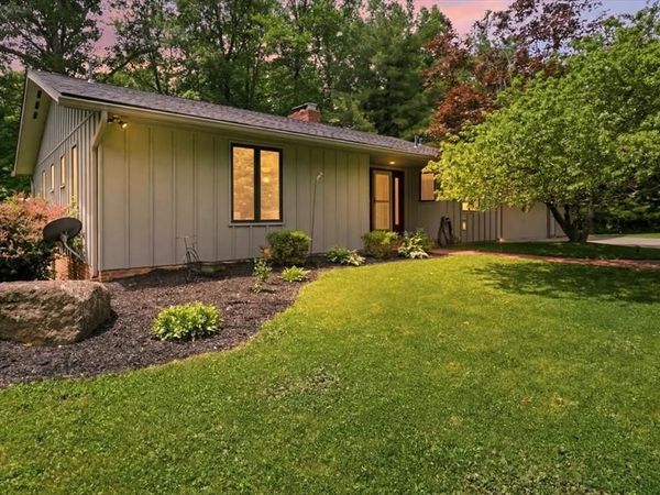 141 Redwood Road, Mansfield, OH 44907