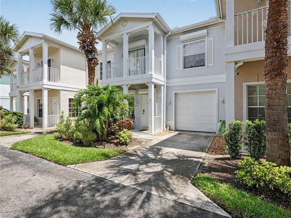 3299 Megan LN , Unit 4, NAPLES, FL 34109