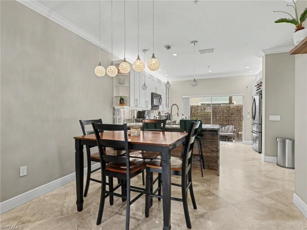 3299 Megan Ln, Unit 4, Naples, FL 34109 Photo