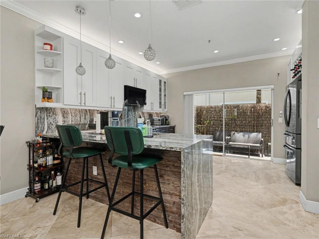 3299 Megan Ln, Unit 4, Naples, FL 34109 Photo