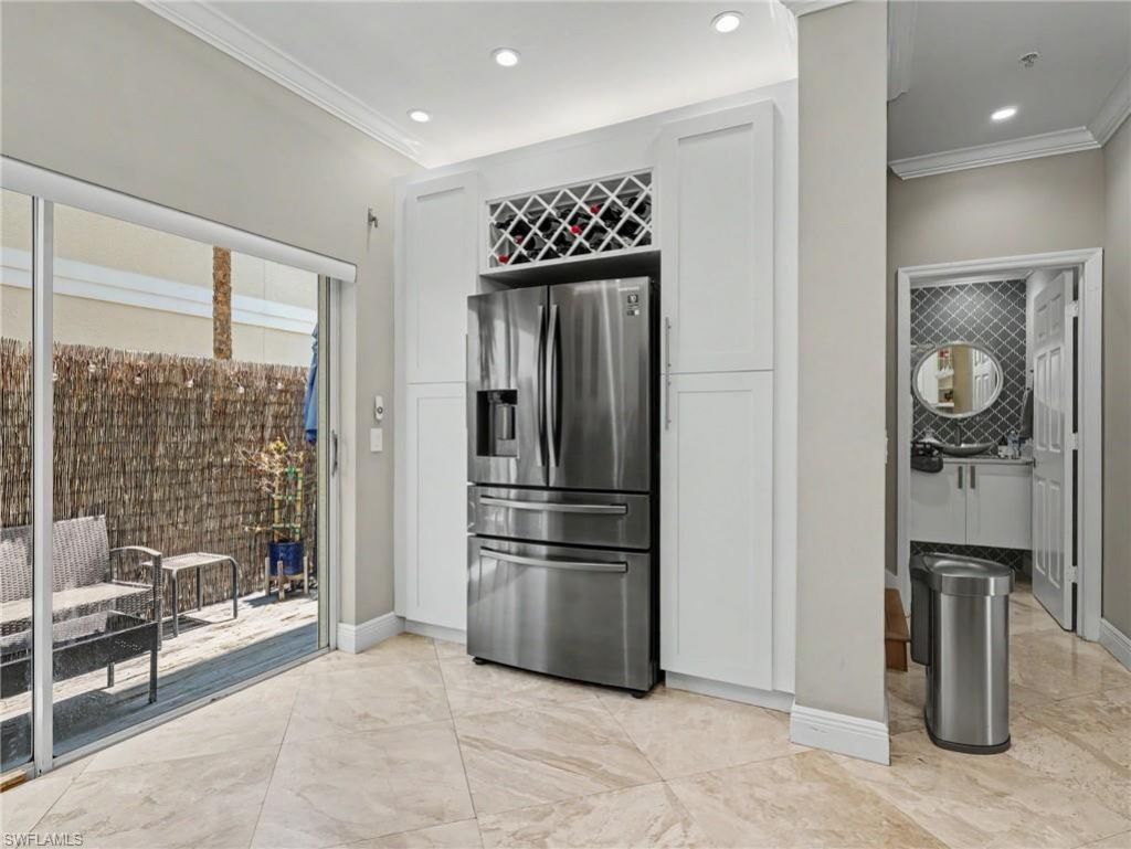 3299 Megan Ln, Unit 4, Naples, FL 34109 Photo