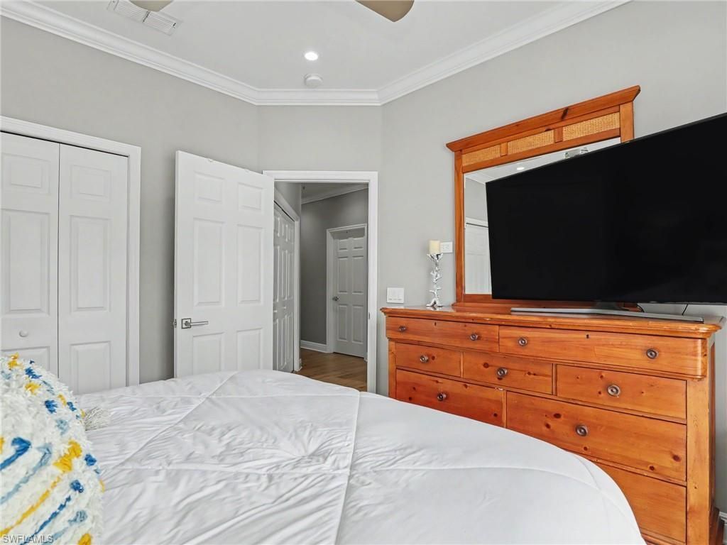 3299 Megan Ln, Unit 4, Naples, FL 34109 Photo