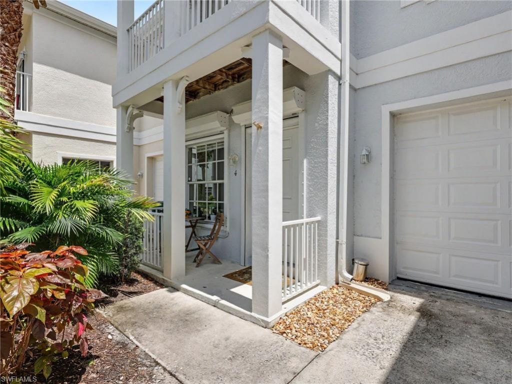 3299 Megan Ln, Unit 4, Naples, FL 34109 Photo