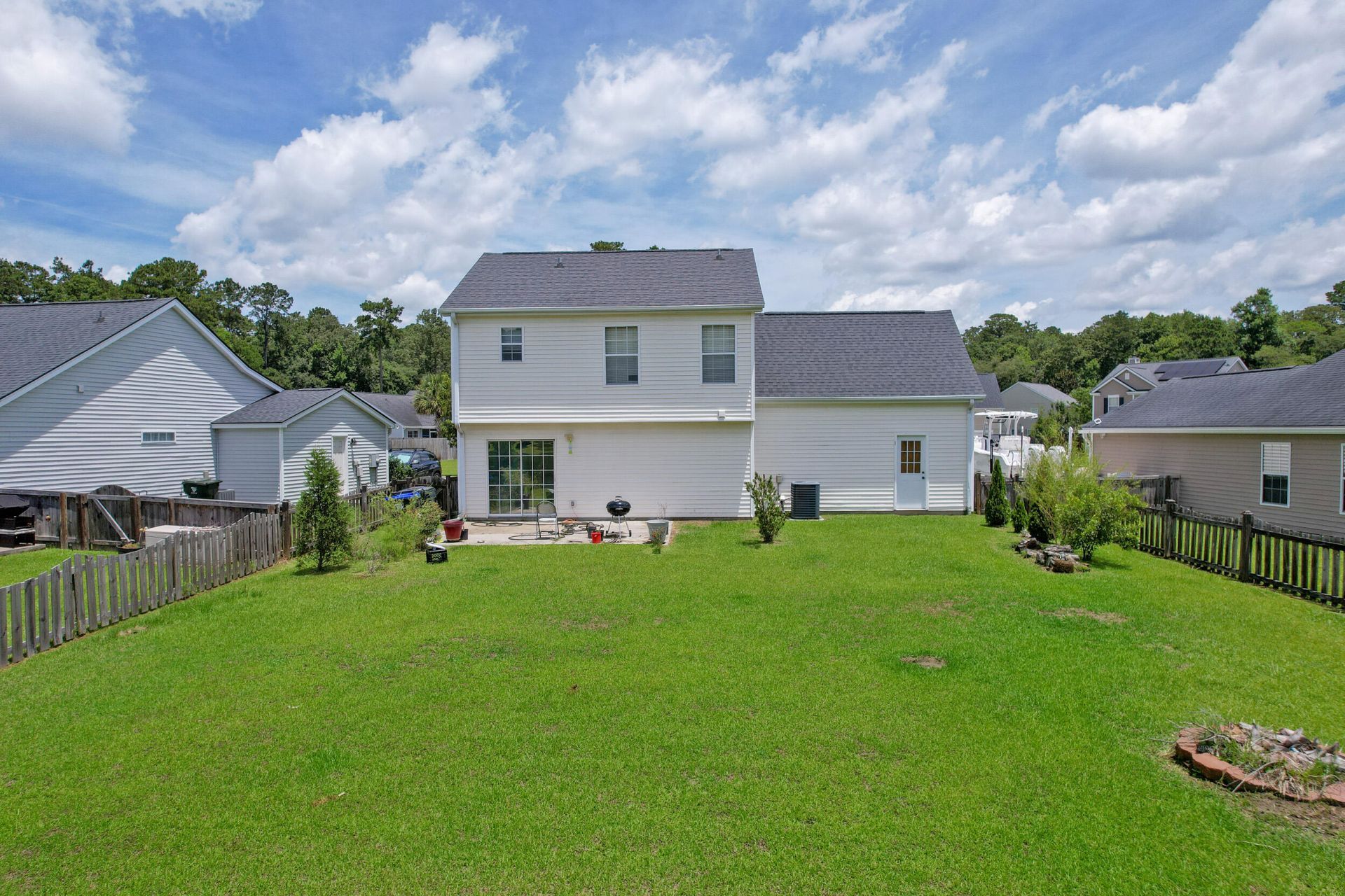 102 Warrell Circle Photo 13
