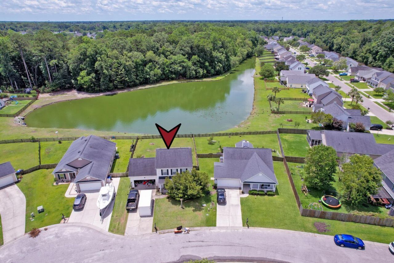 102 Warrell Circle Photo 7