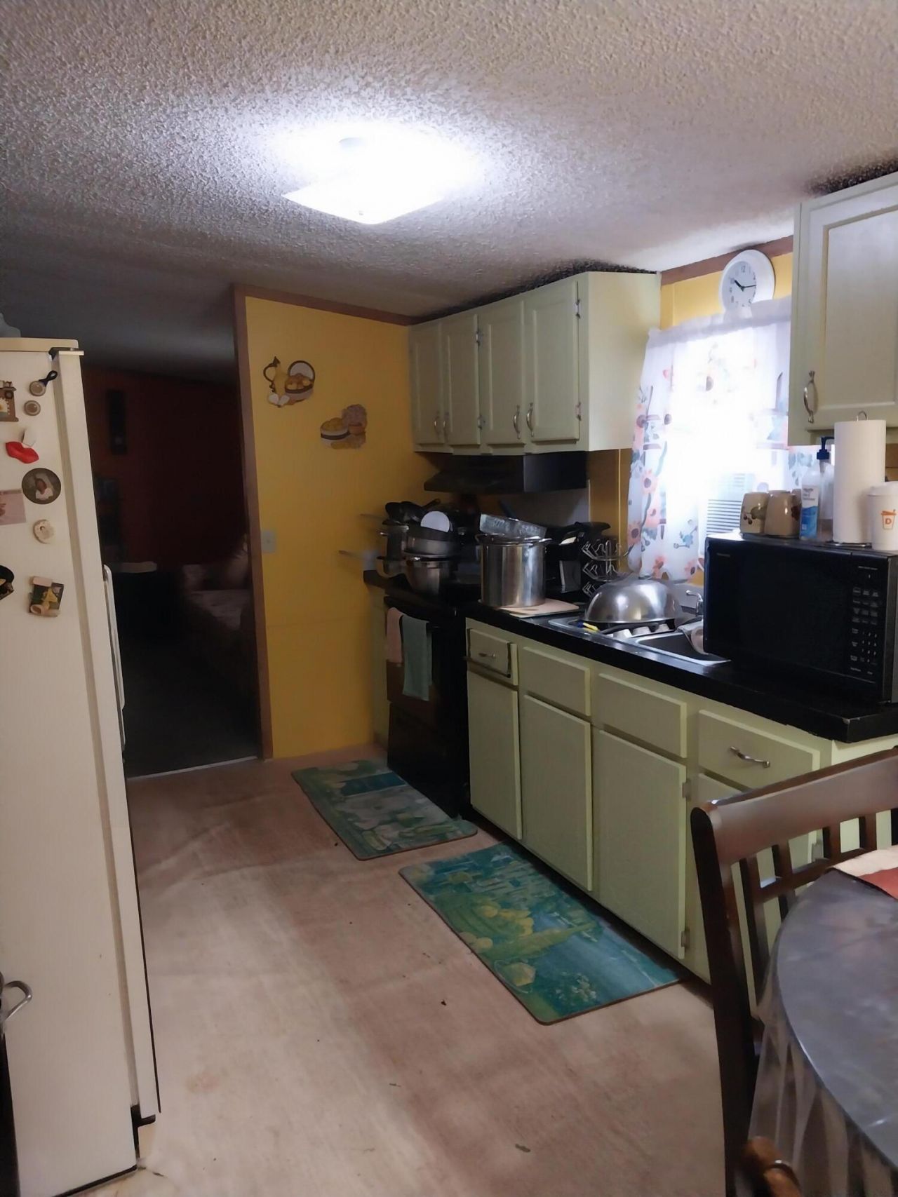 125 Silver Lane Photo 10