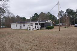 125 Silver Lane photo 4