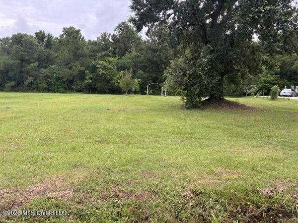119 Victoria Lane, Pass Christian, MS 39571