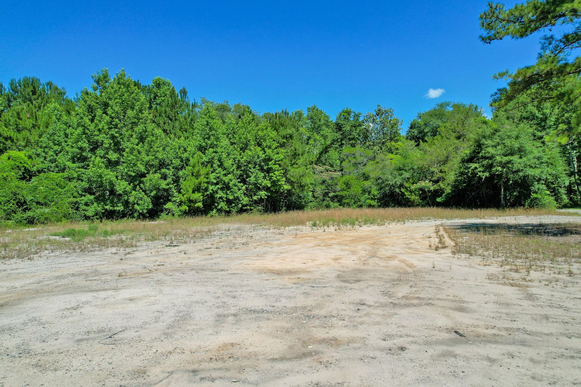 5074 Highway 17a & 119 Sandpit Drive  Photo 13