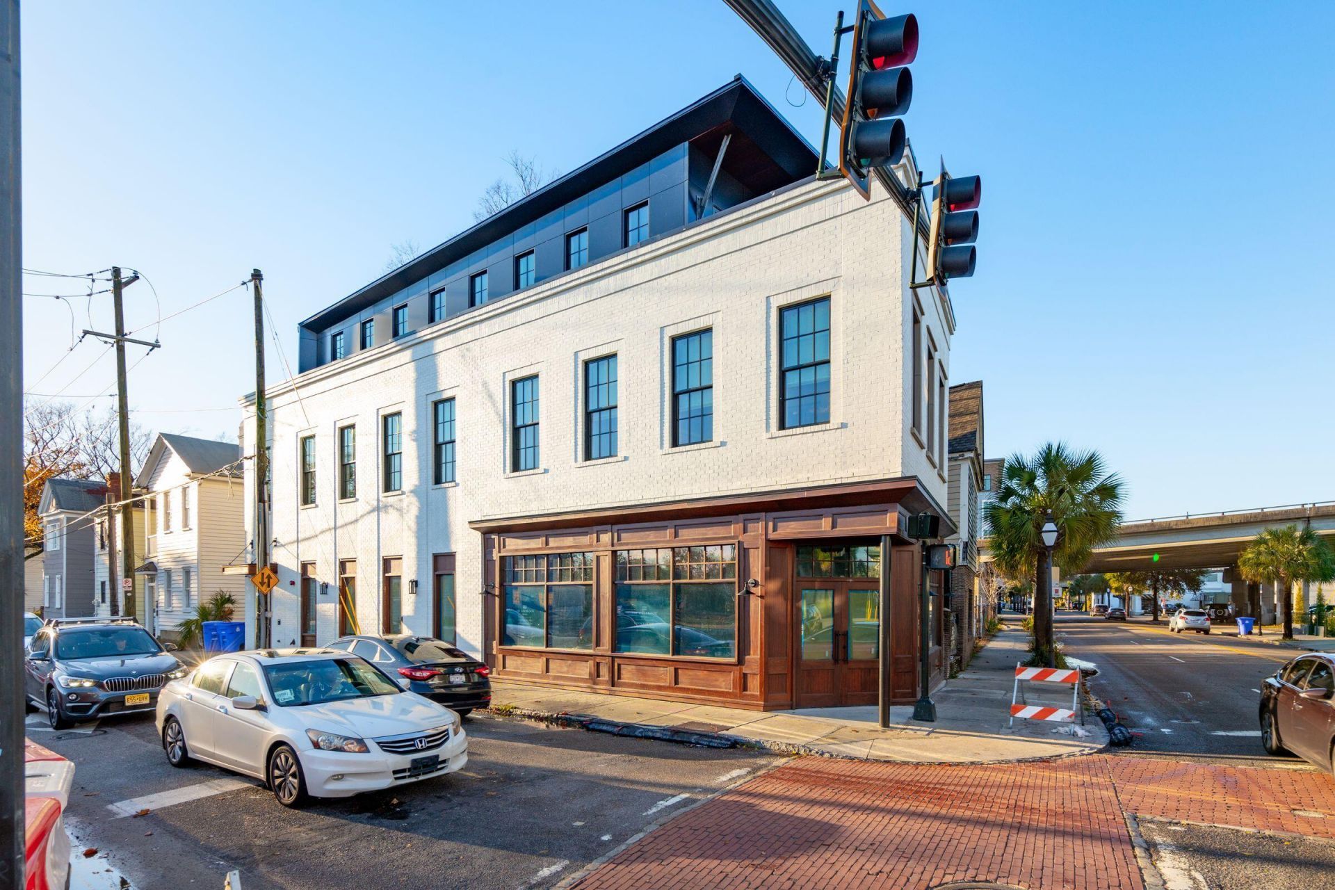 651 King Street  Photo 40